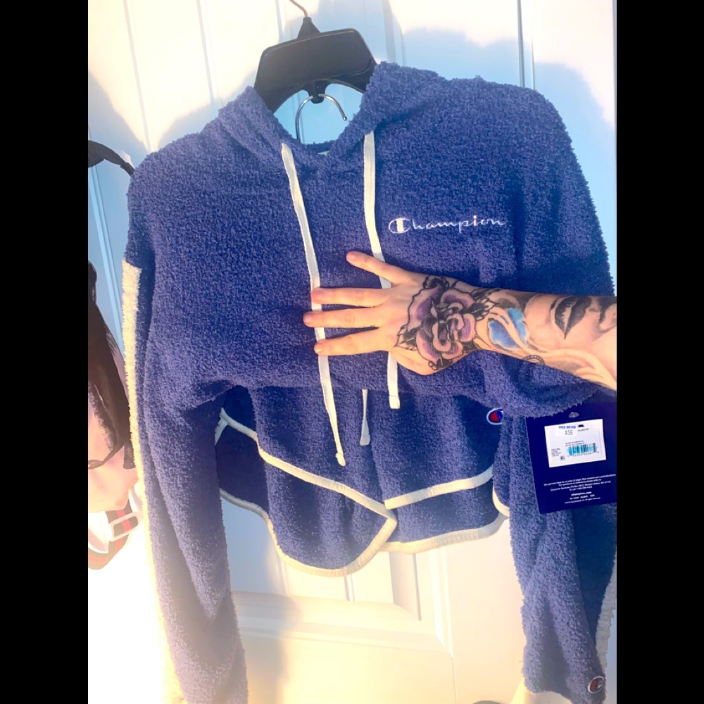 - Champion 2pc outfit